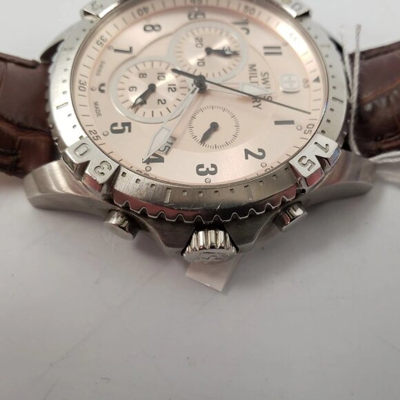 (19574-1) Swiss Military 5705X Watch - Picture 3 of 10